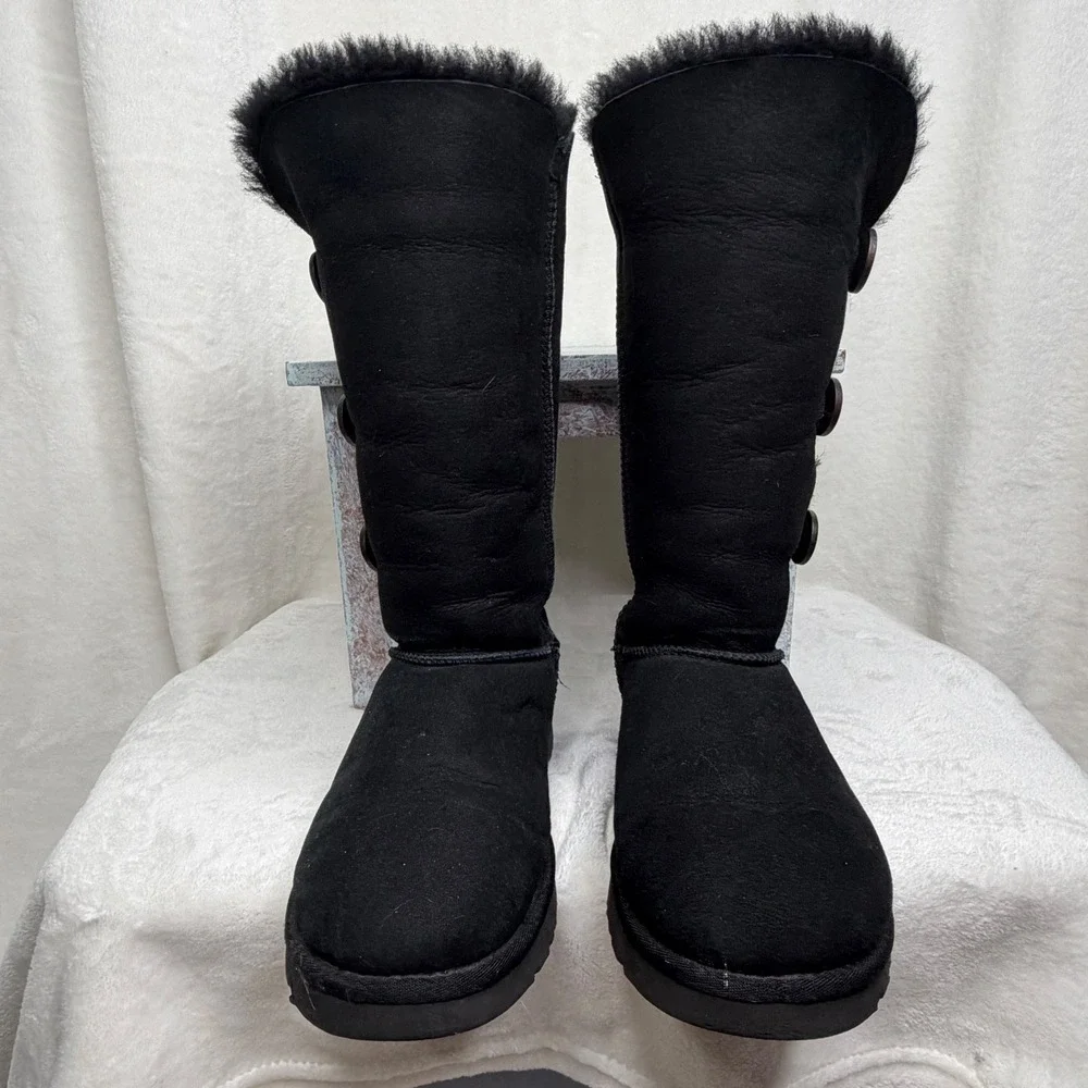 UGG Bailey Button Triplet Boots Womens 10 Black Tall Sheepskin S/N 1873